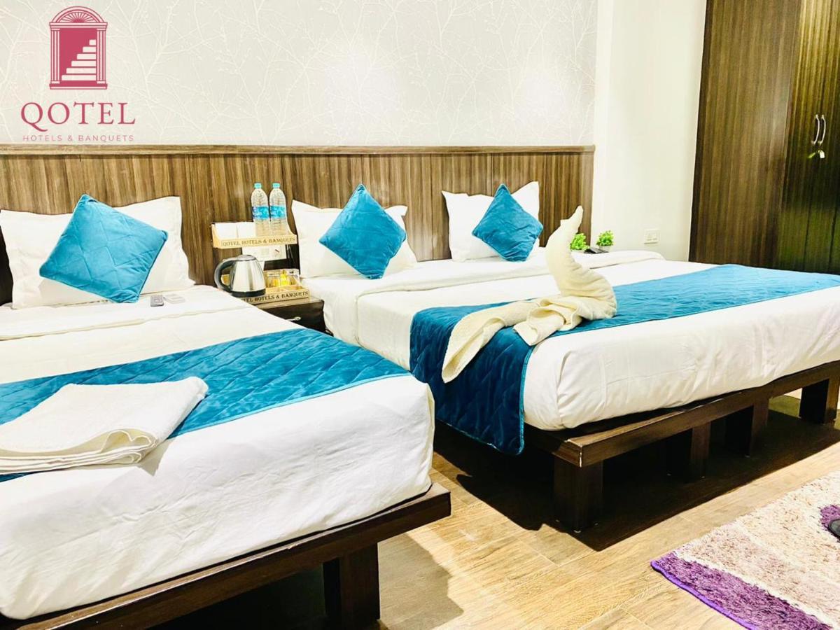 Qotel Hotel Rajouri Garden Above Ritu Marbles, Near Rajouri Garden Metro Station-Couple Friendly Нью-Дели Экстерьер фото